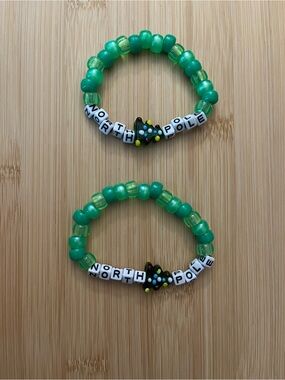 Green 'North Pole' Beaded Stretch Bracelet - Pony Beads